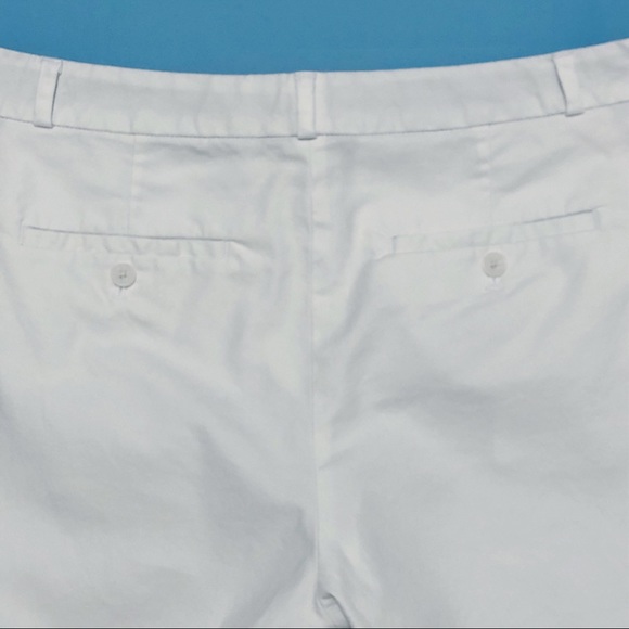 BANANA REPUBLIC | White Bermuda Shorts | Size 12 - Picture 11 of 15